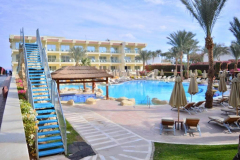 حمام-سباحة
