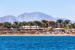 شاطئ-فندق-كاريبيان-وورلد-سوما-باي-الغردقة-الفسيح